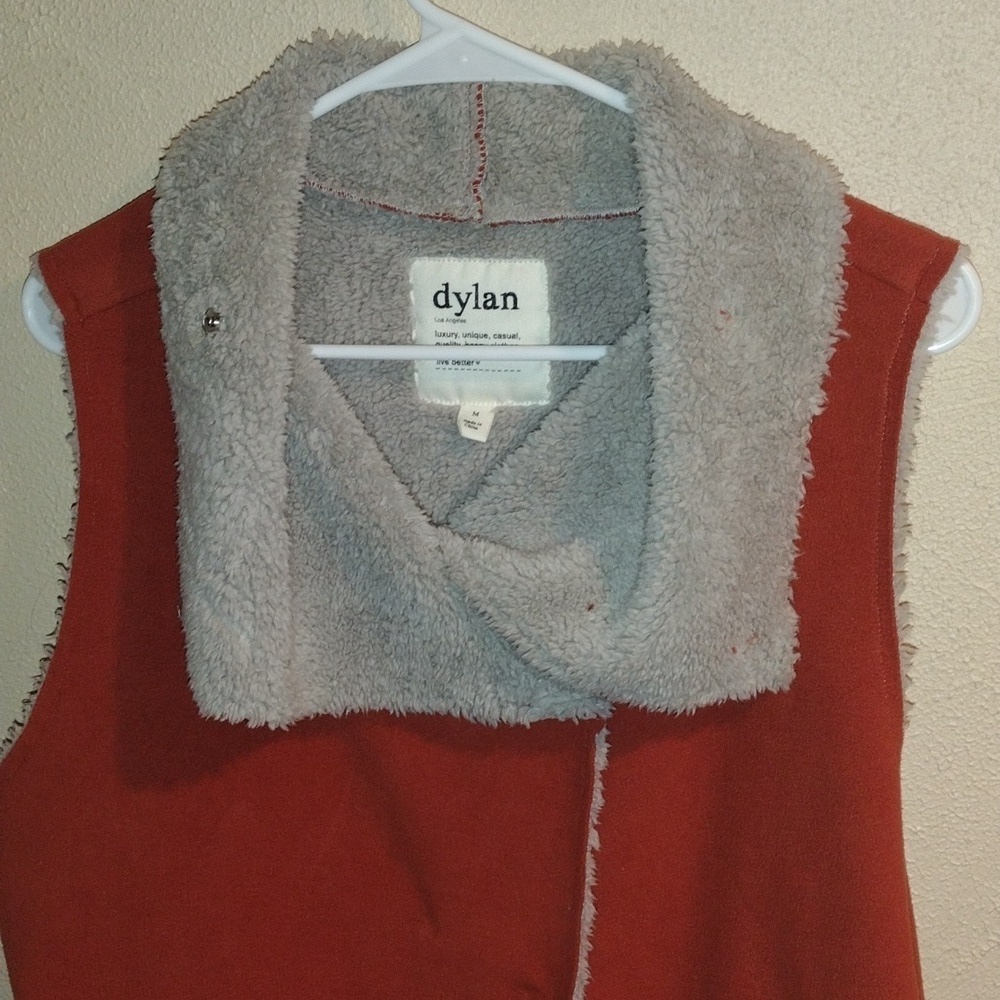 NWOT Fleece Sherpa Lined Burnt Orange Wrap Dylan Vest M - Picture 2 of 7